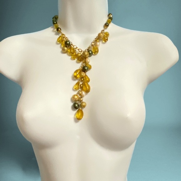 Gold Tone Green & Gold Filagree Beads Drop Statement Necklace - Picture 5 of 8